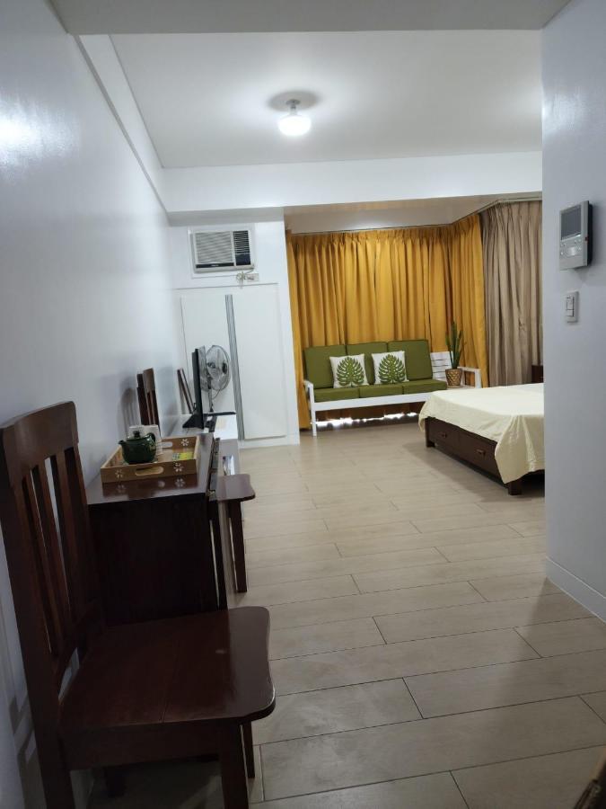 Zoe Amarah Condotel Manila Exteriör bild